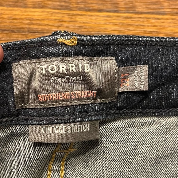 Torrid Boyfriend Straight jeans 22T - Picture 6 of 8
